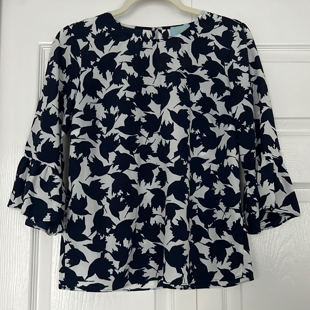 CeCe Blue and White Bird Print Blouse Size XS